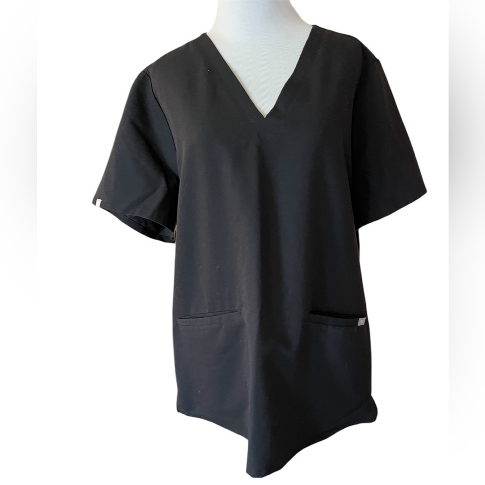 Figs Casma Three Pocket Technical Collection Black Scrub Top Size XL